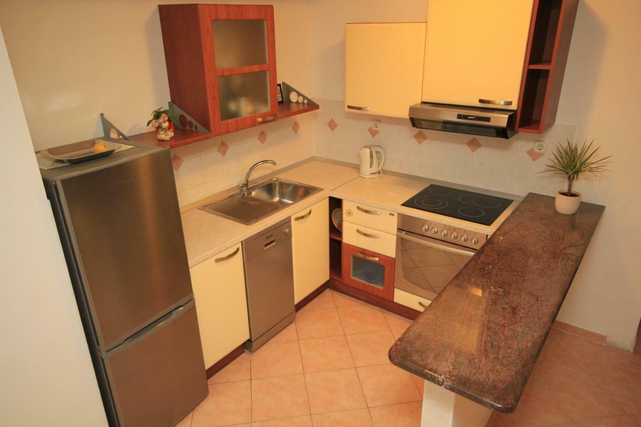 Comfort Sea View Apartment With Parking And Two Bedrooms Baška Voda Exteriér fotografie