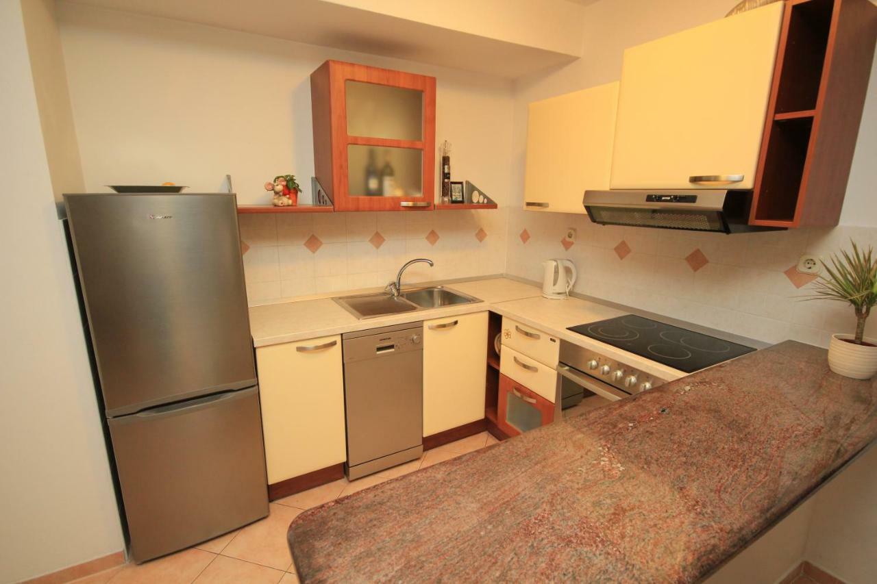 Comfort Sea View Apartment With Parking And Two Bedrooms Baška Voda Exteriér fotografie